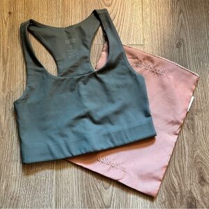 Girlfriend Collective NWOT Paloma Racerback Olive Army Green Bra in Size XS